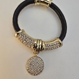 Elegant Gold and Black Bracelet with Crystal Accents